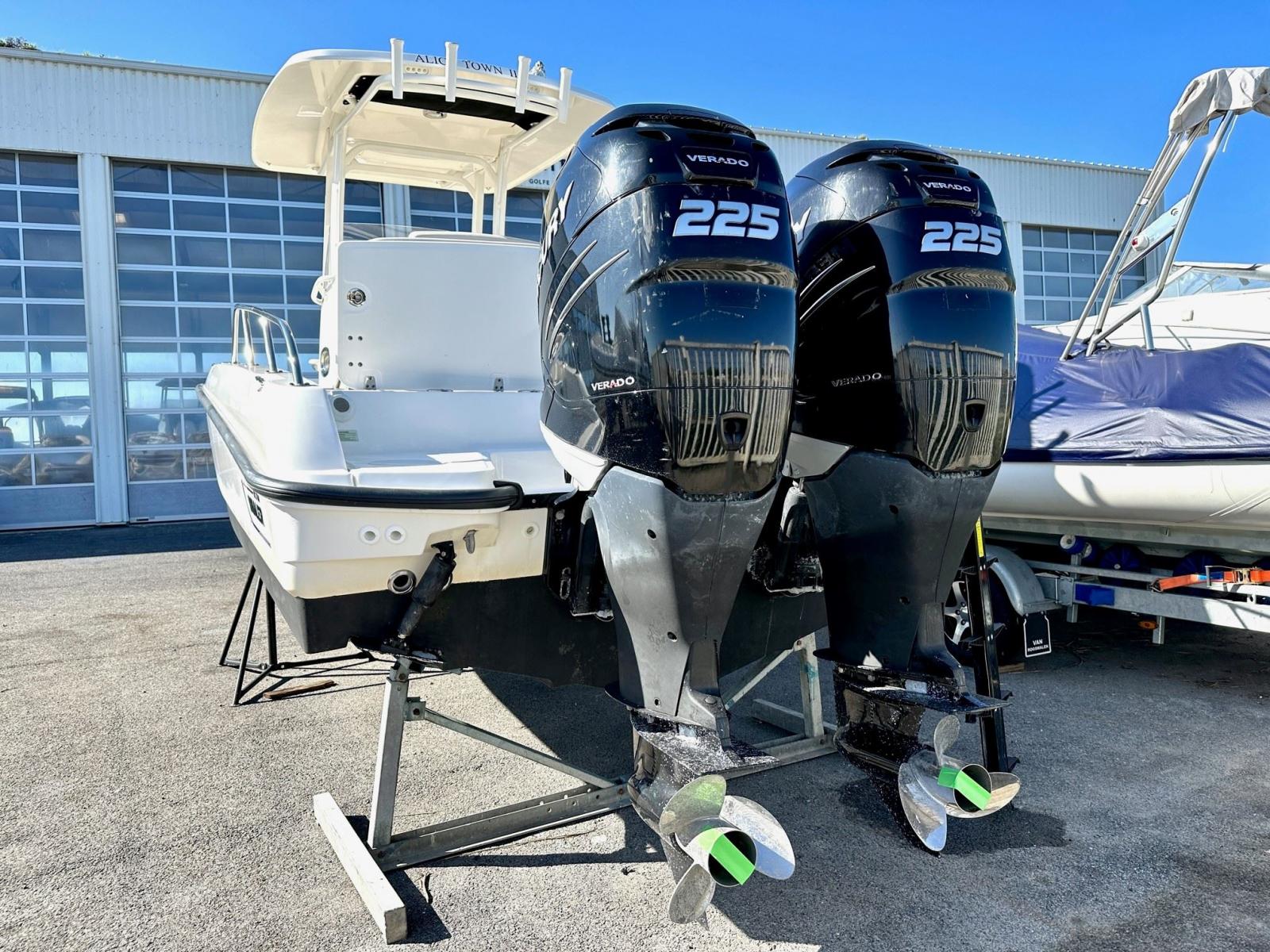 boston whaler 270 dauntless