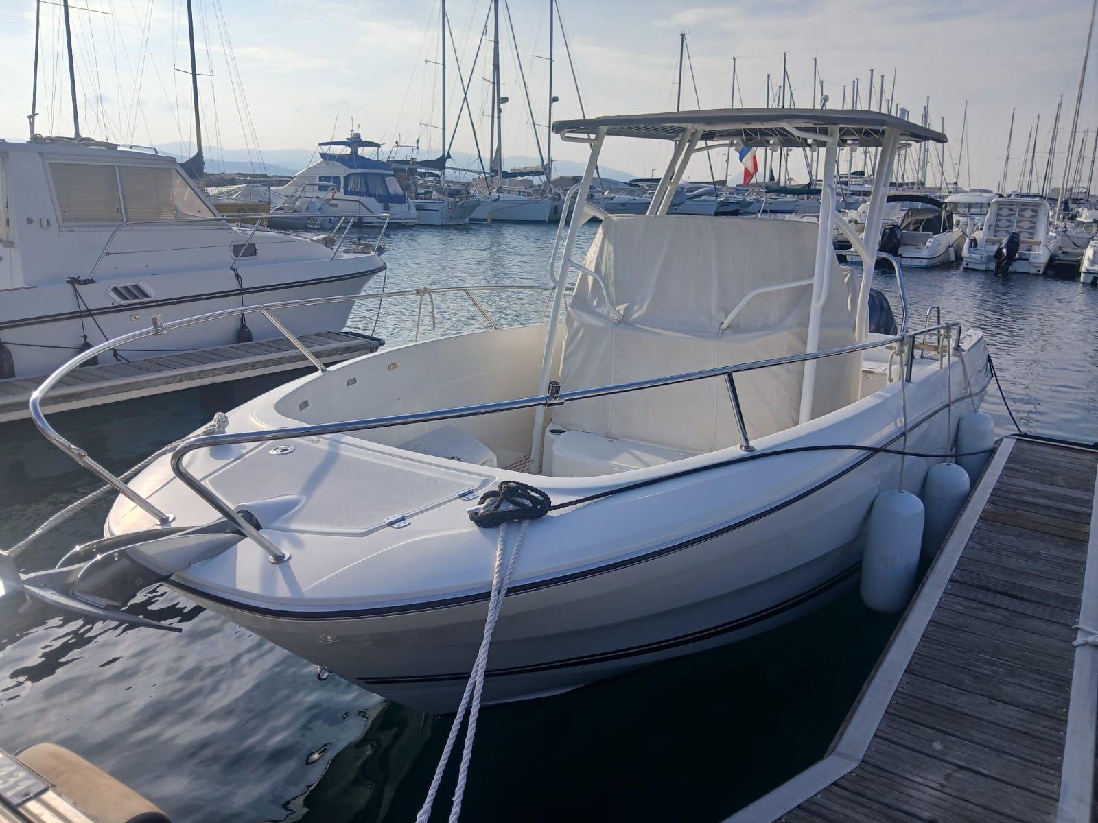 jeanneau Cap camarat 7.5cc s2