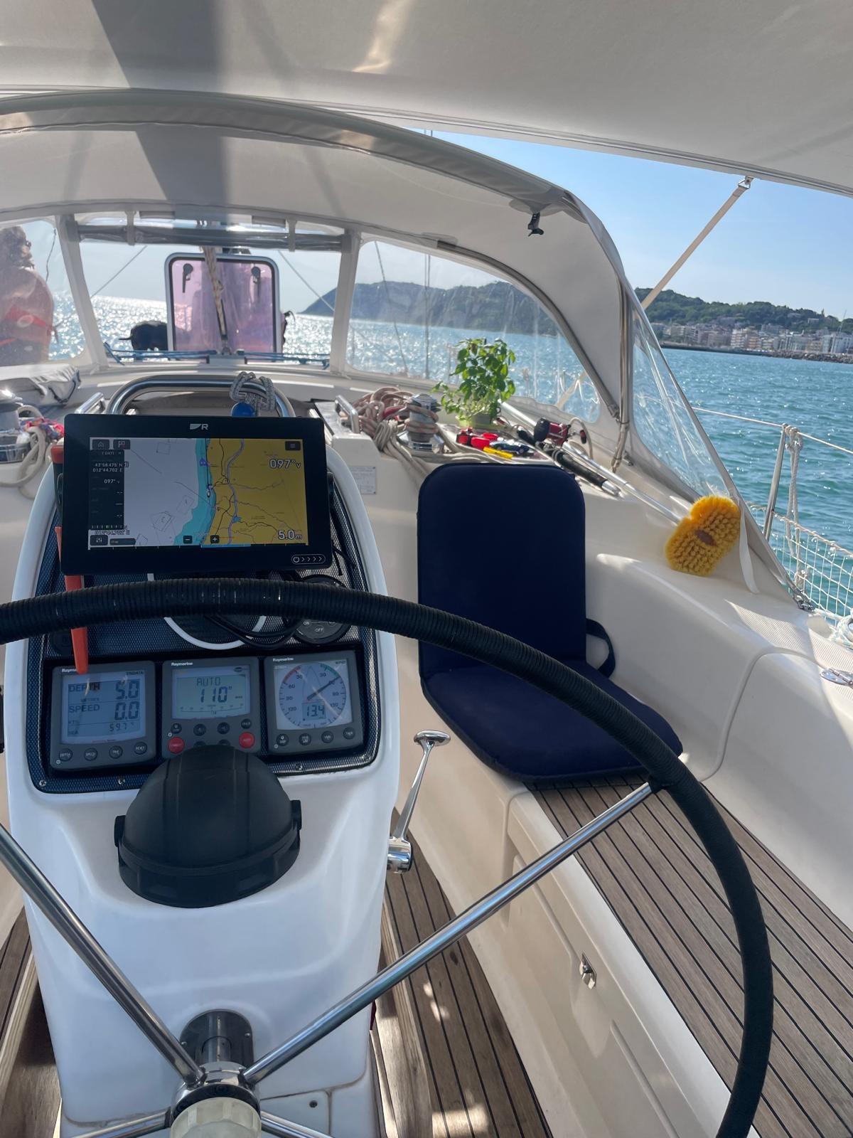 bavaria yachts Bavaria 39 cruiser