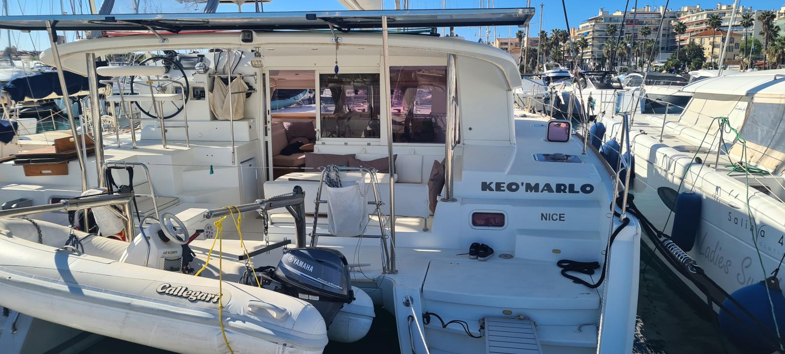 lagoon 400