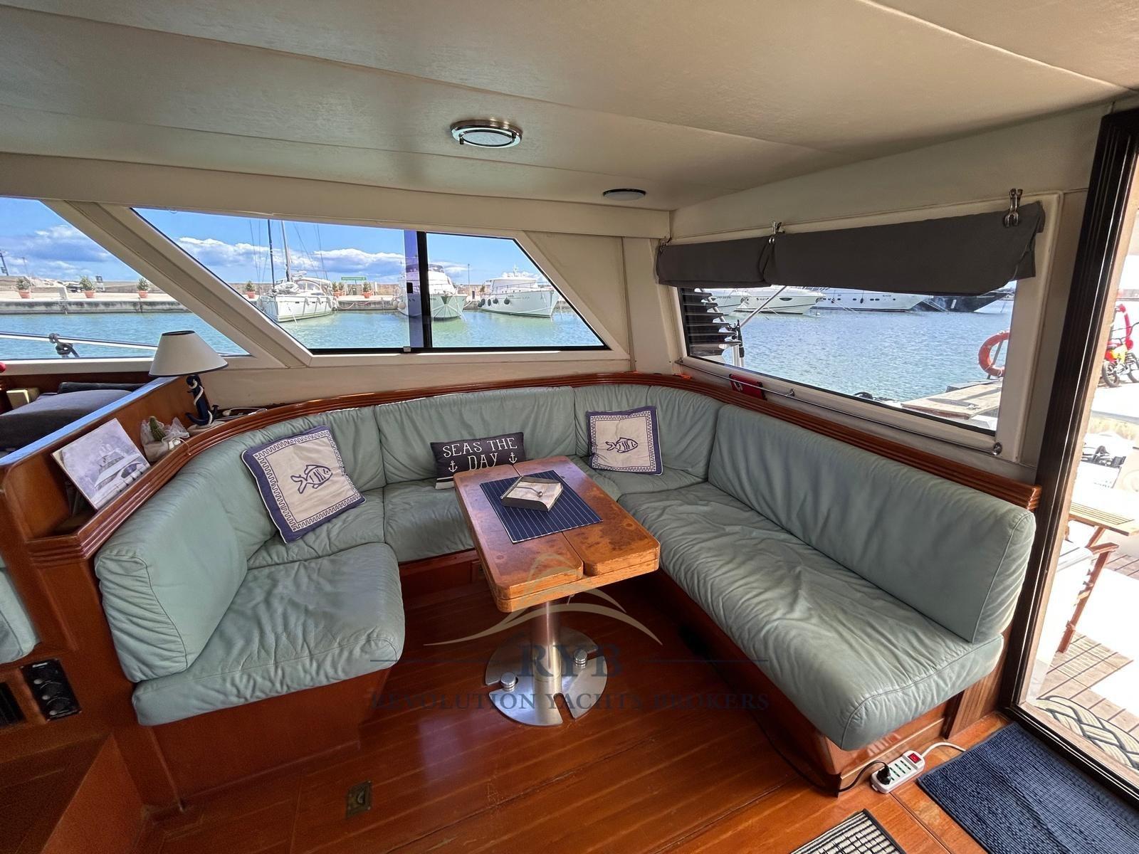 uniesse marine 42 fly