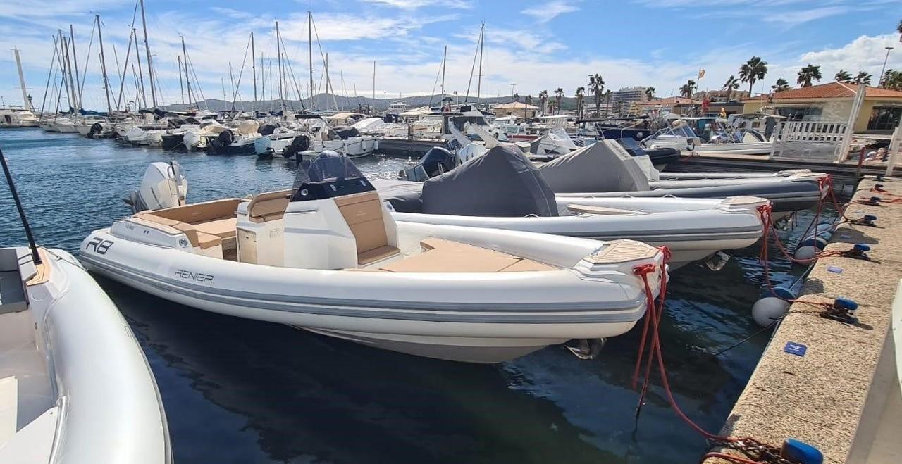renier R8 tourer