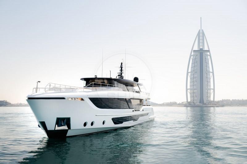 gulf craft Majesty 111