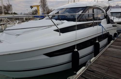 Jeanneau leader 33