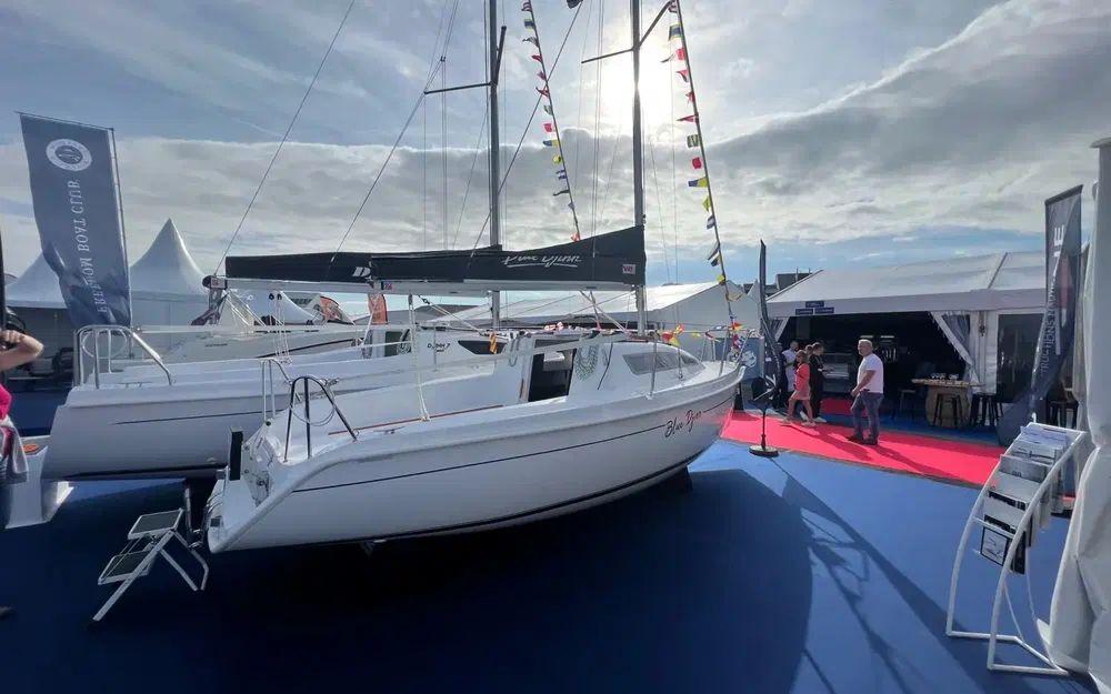 b2 marine Blue djinn