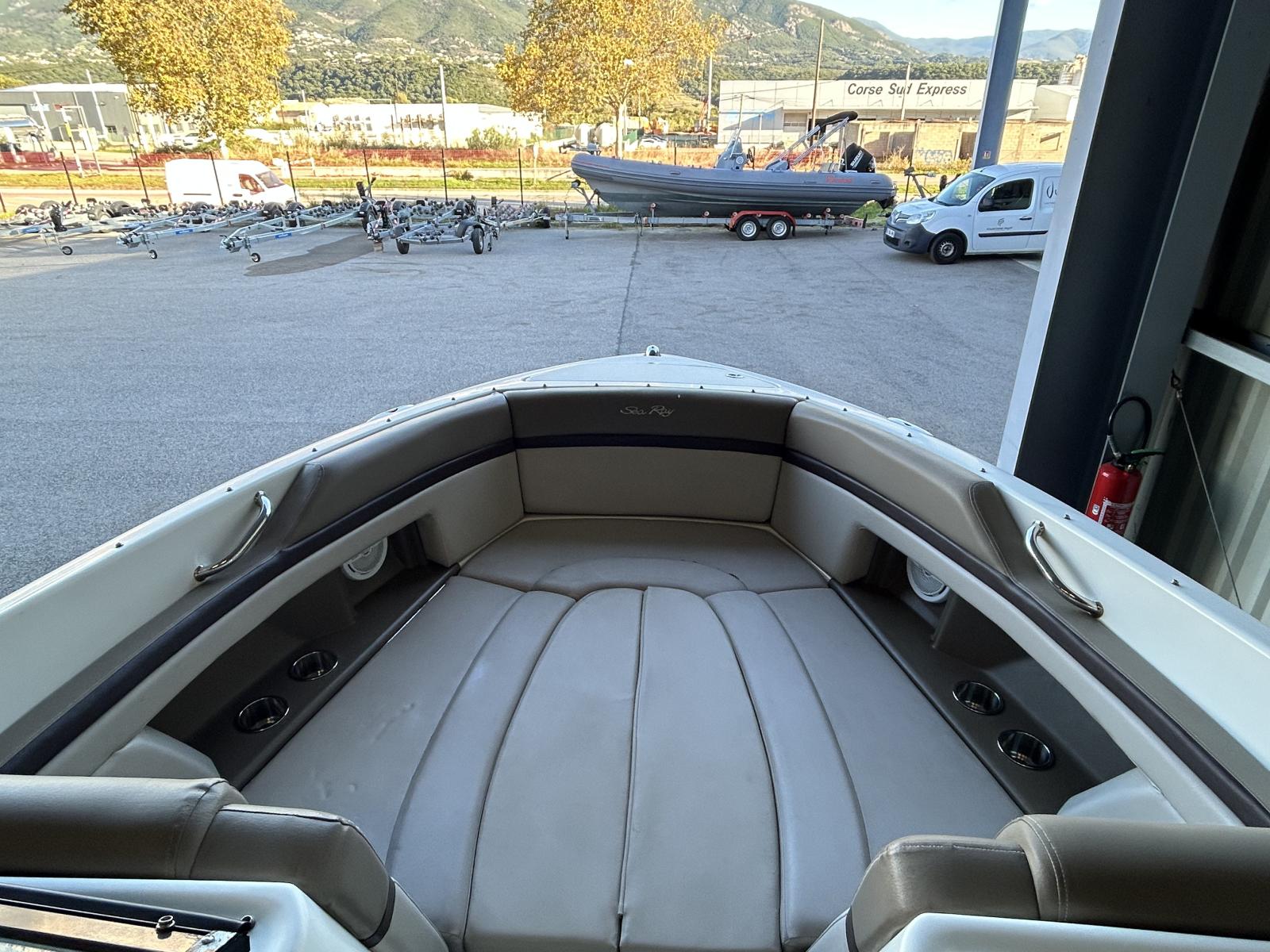 sea ray 270 slx