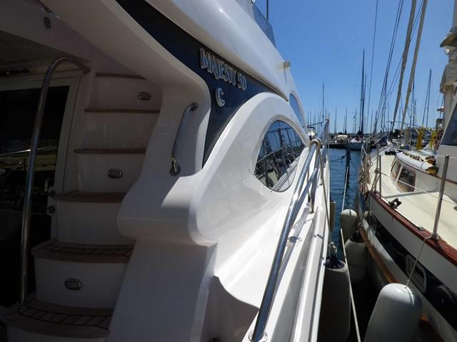 majesty yachts 50
