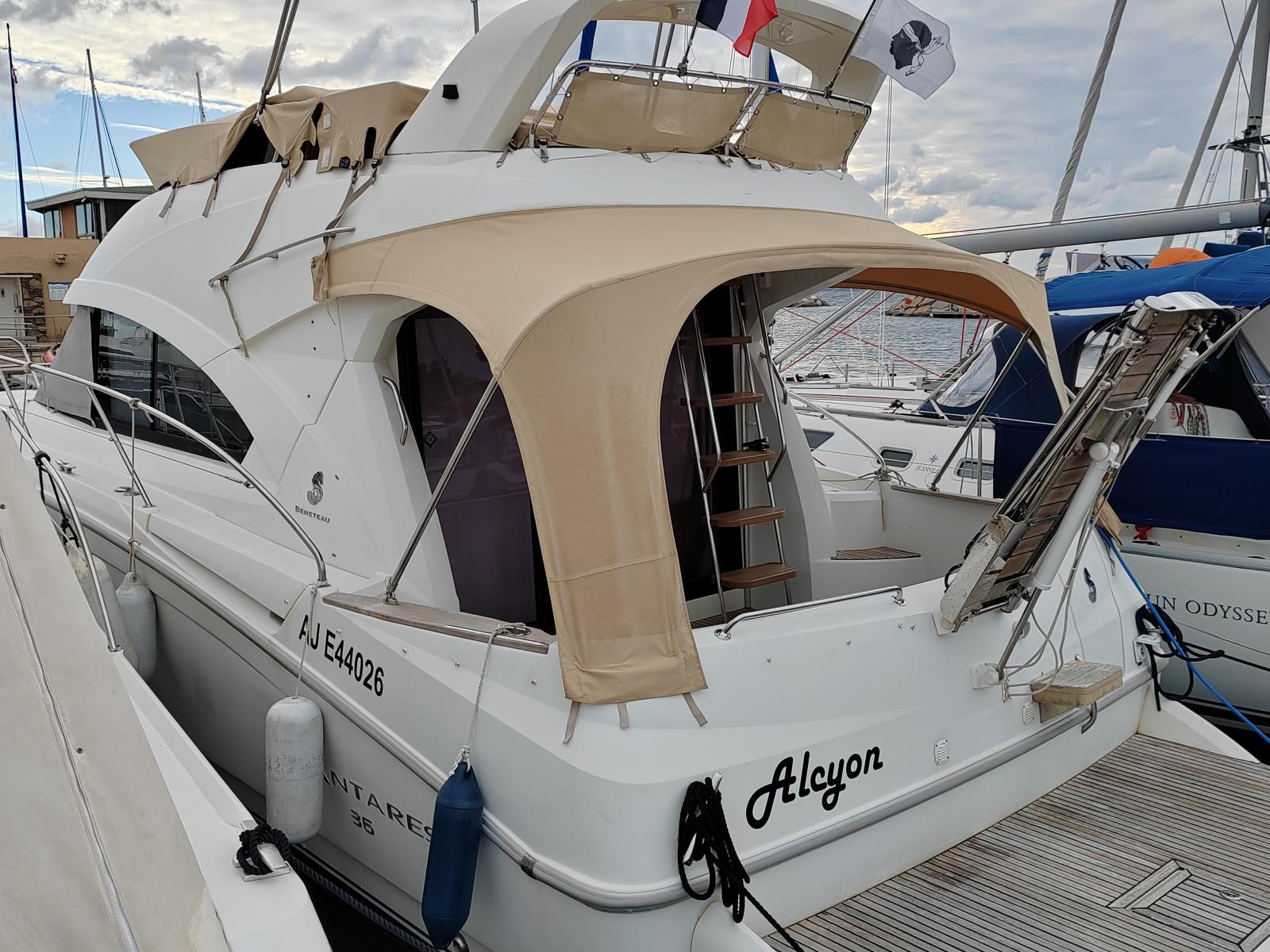 beneteau Antares 36