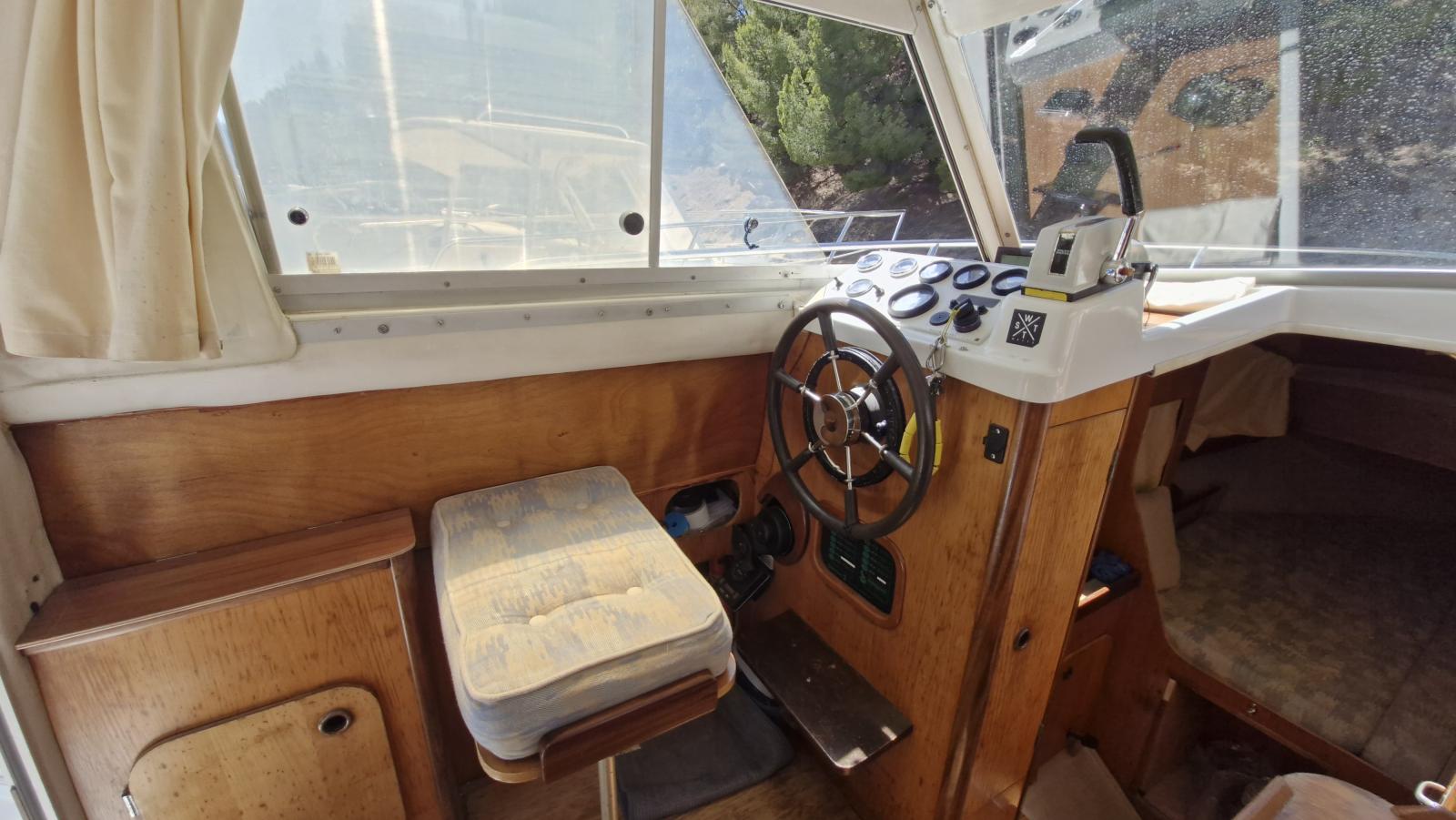 beneteau Antares 730