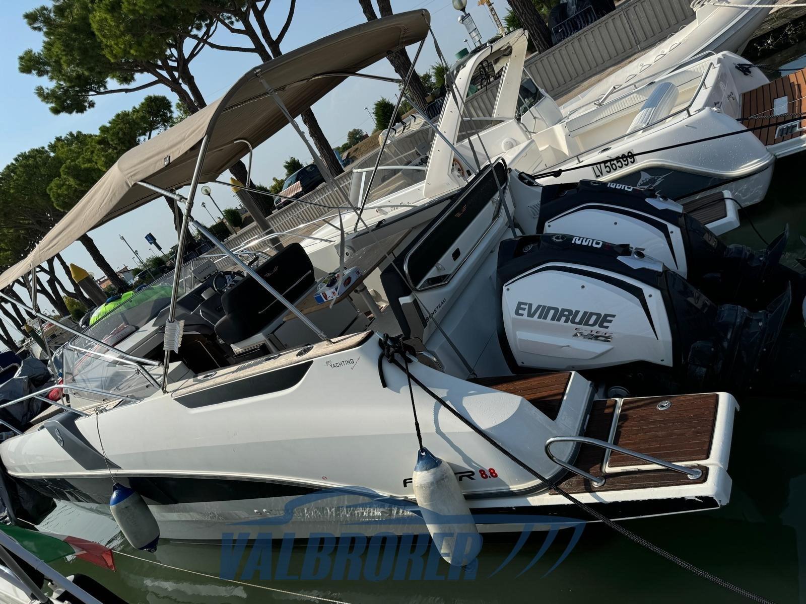beneteau Flyer 8.8 sundeck