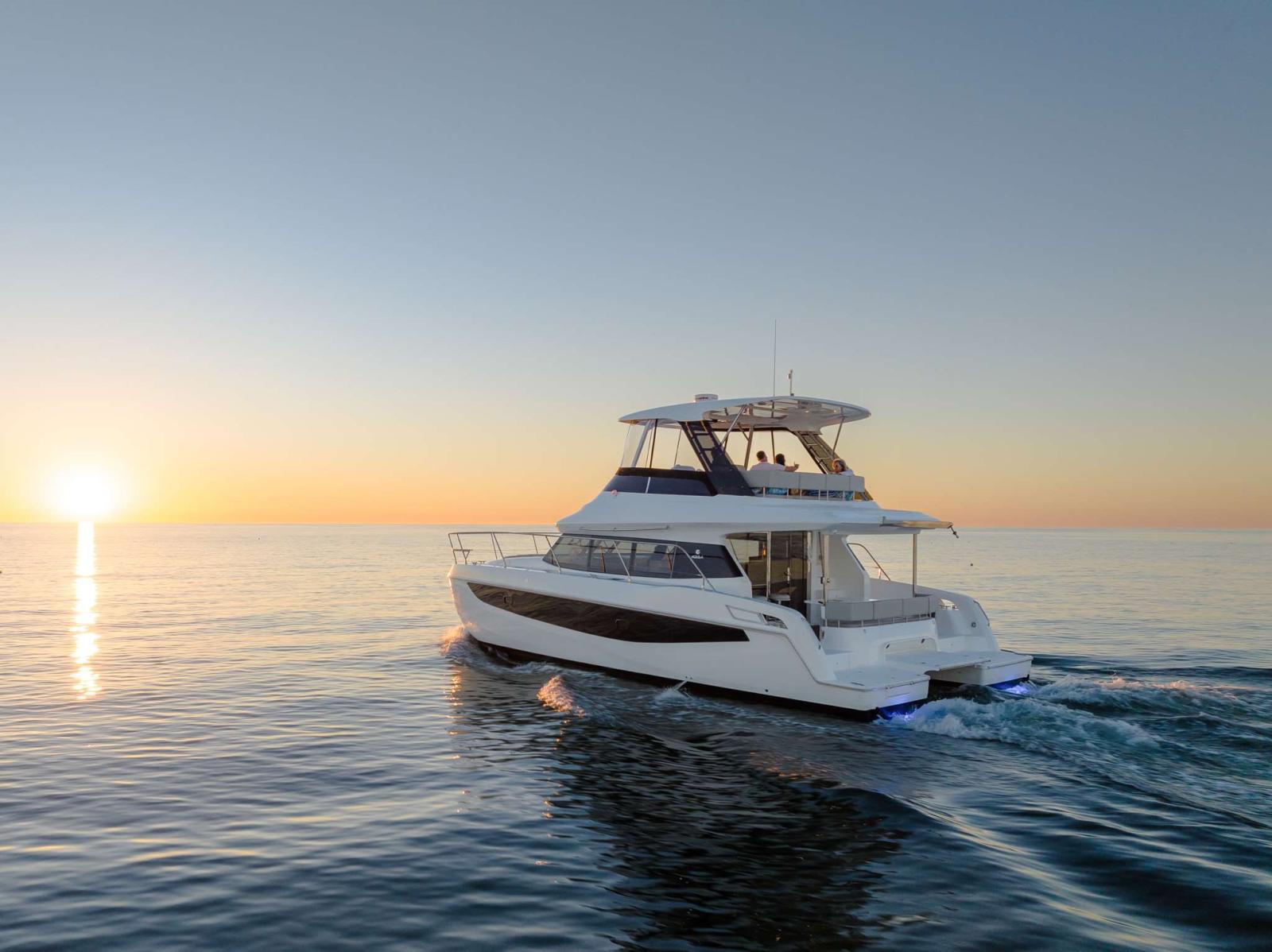 aquila 42 yacht