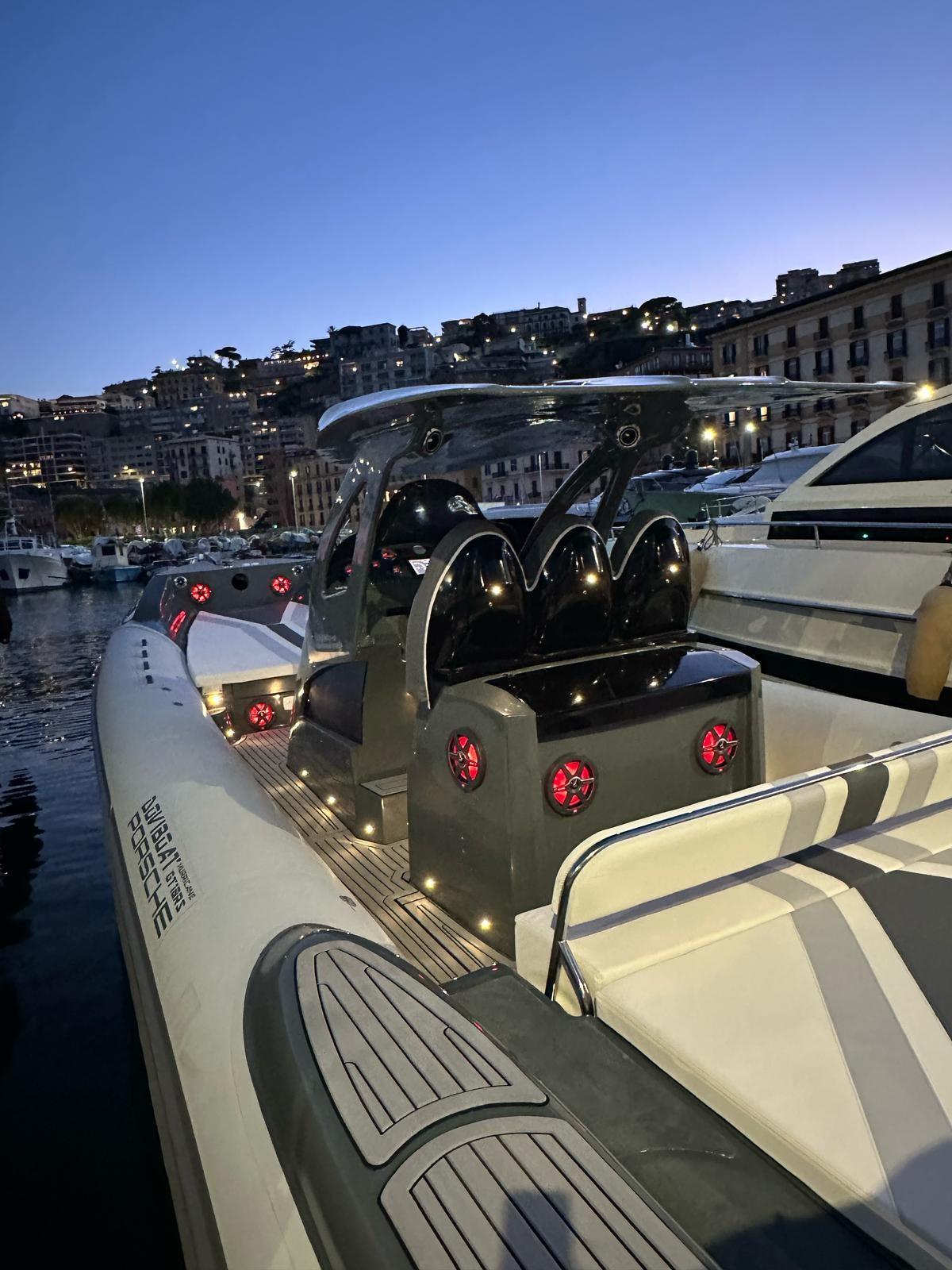 doviboat Porsche hurricane gt10rs