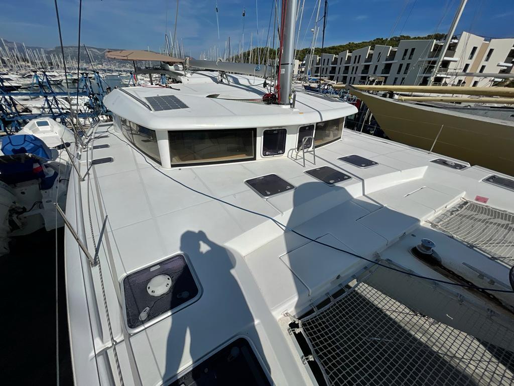 lagoon 421