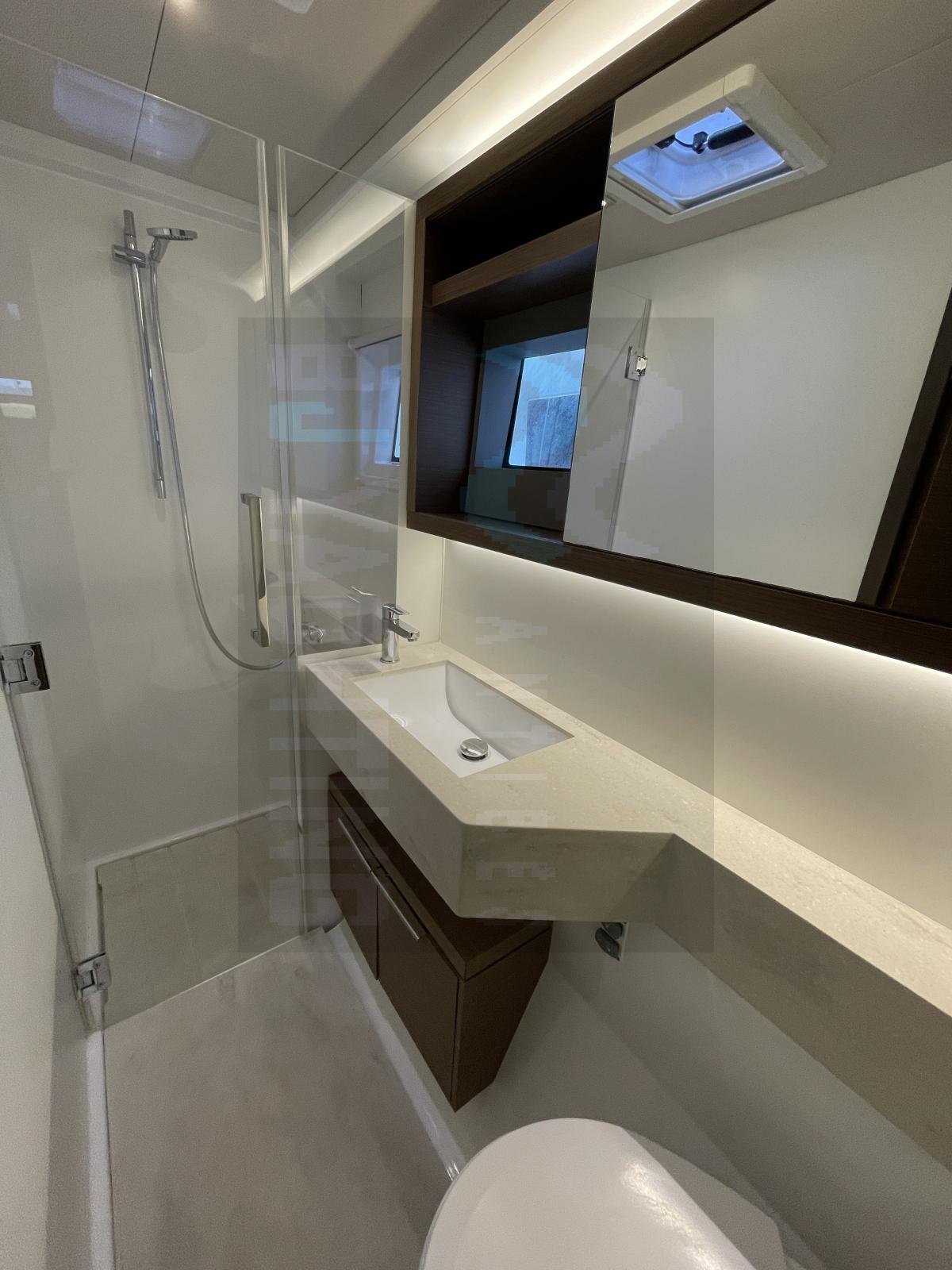 lagoon 50