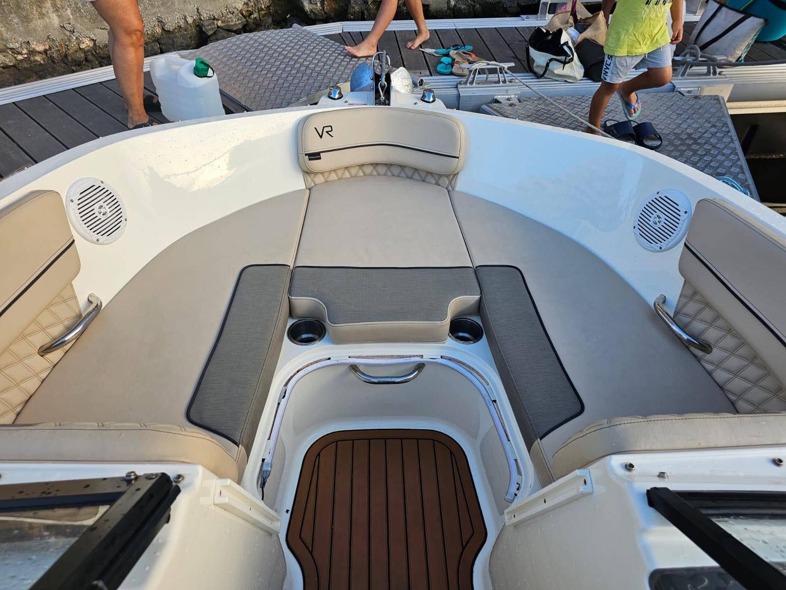 bayliner Vr6