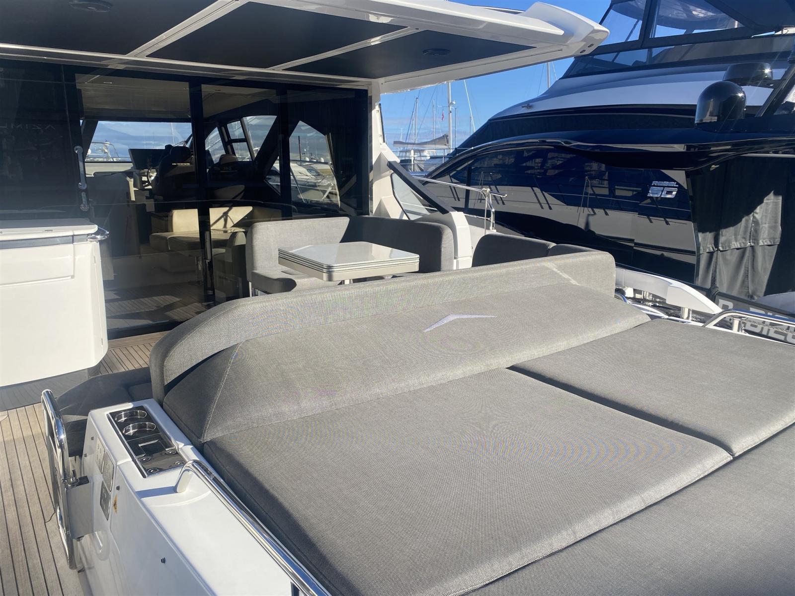 azimut S6
