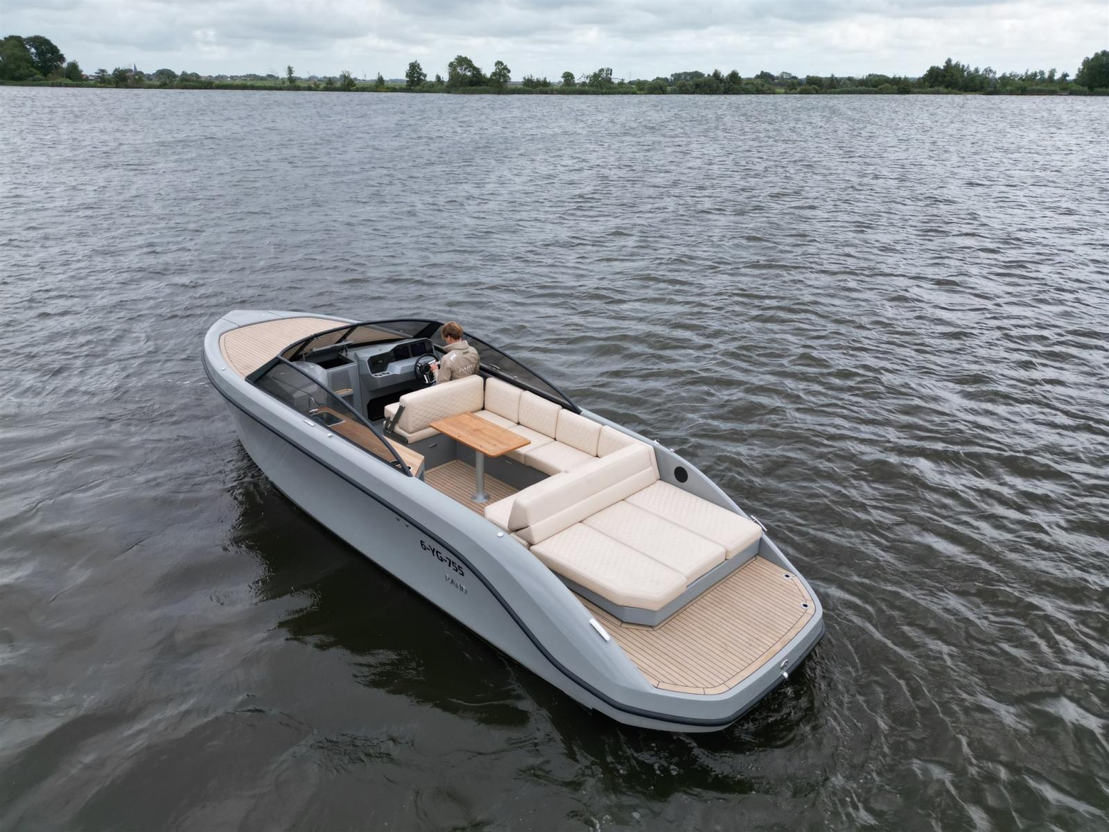 rand Leisure 28
