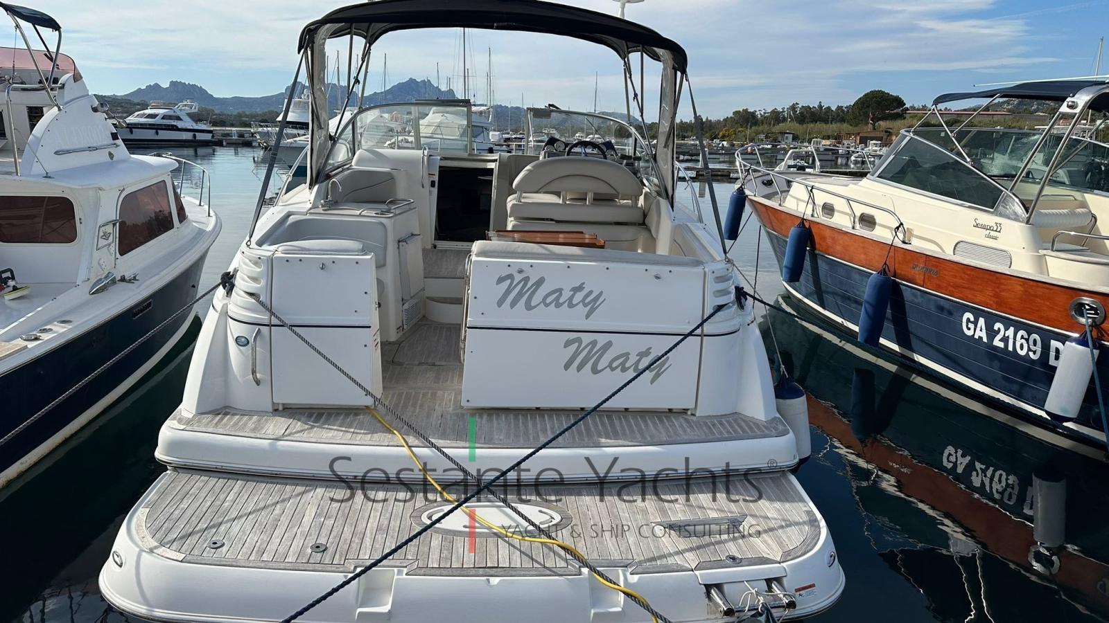 larson boats Cabrio 330