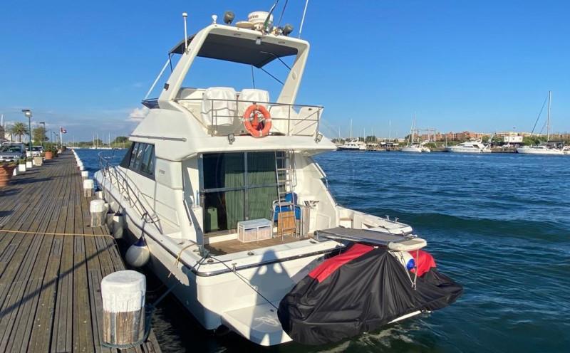 uniesse marine Uniesse 48 fly