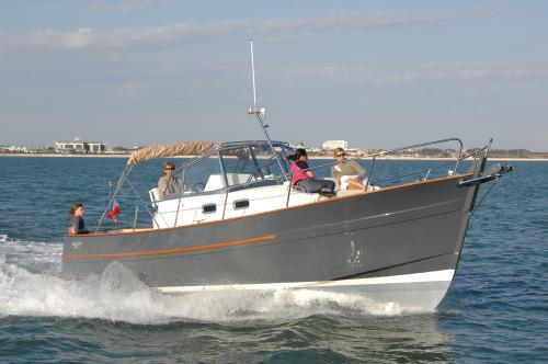 Rhea marine 850 open