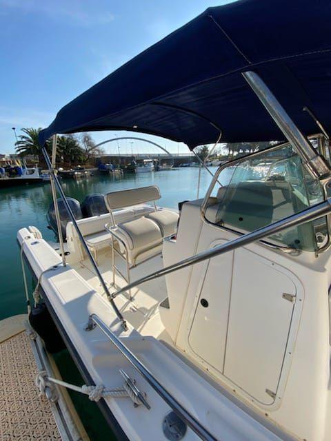boston whaler 26' outrage