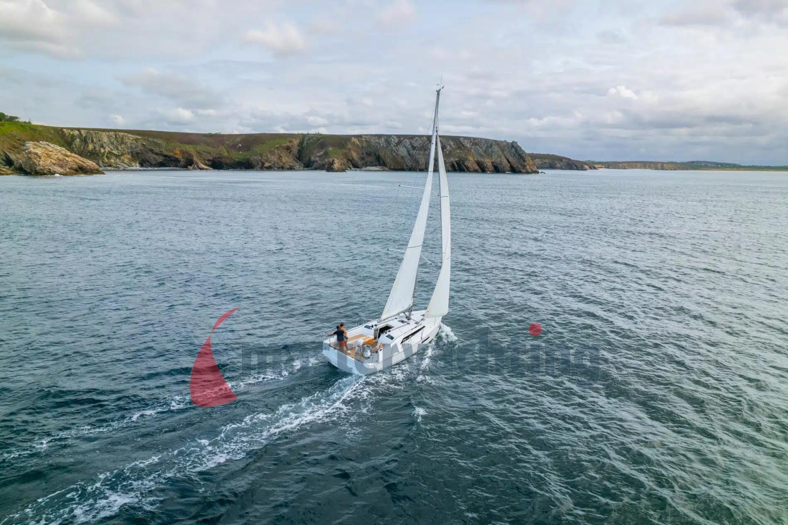 beneteau Oceanis 37.1