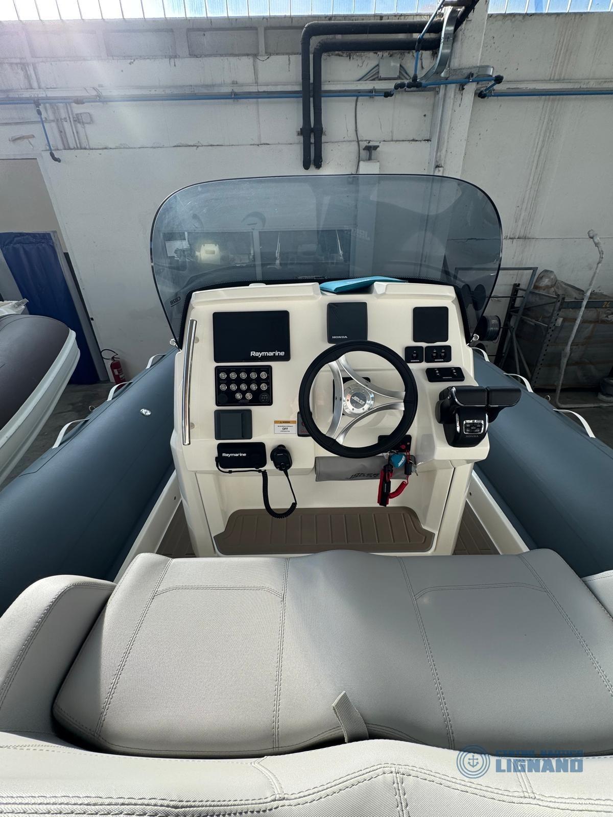 jokerboat Clubman 28'