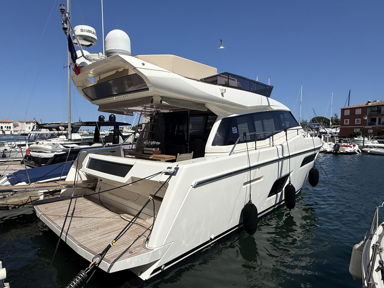 ferretti 450