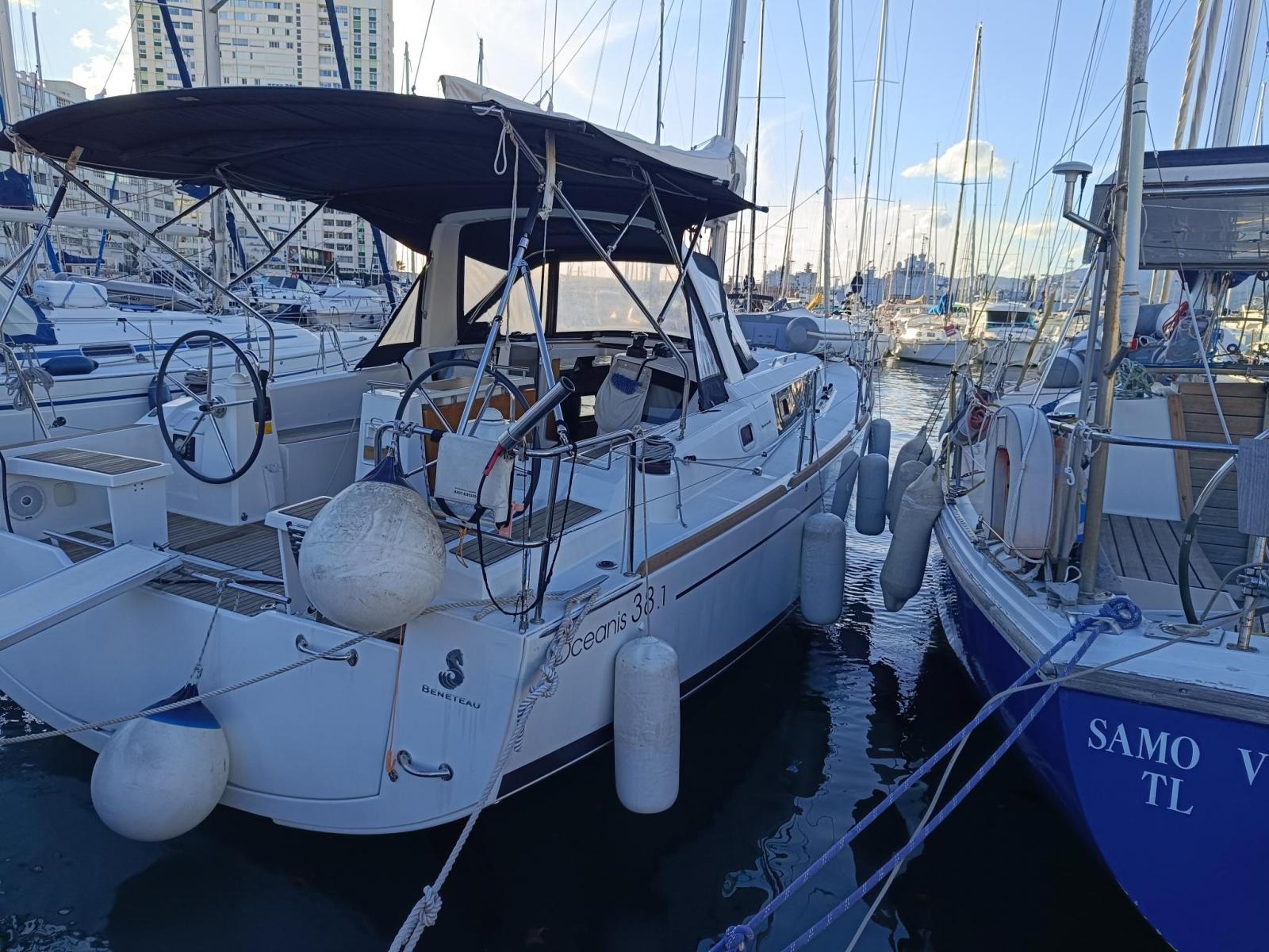 beneteau Oceanis 38.1