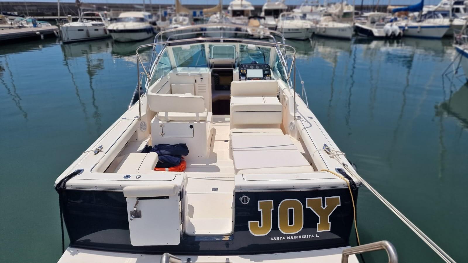 tiara yachts 2900 coronet