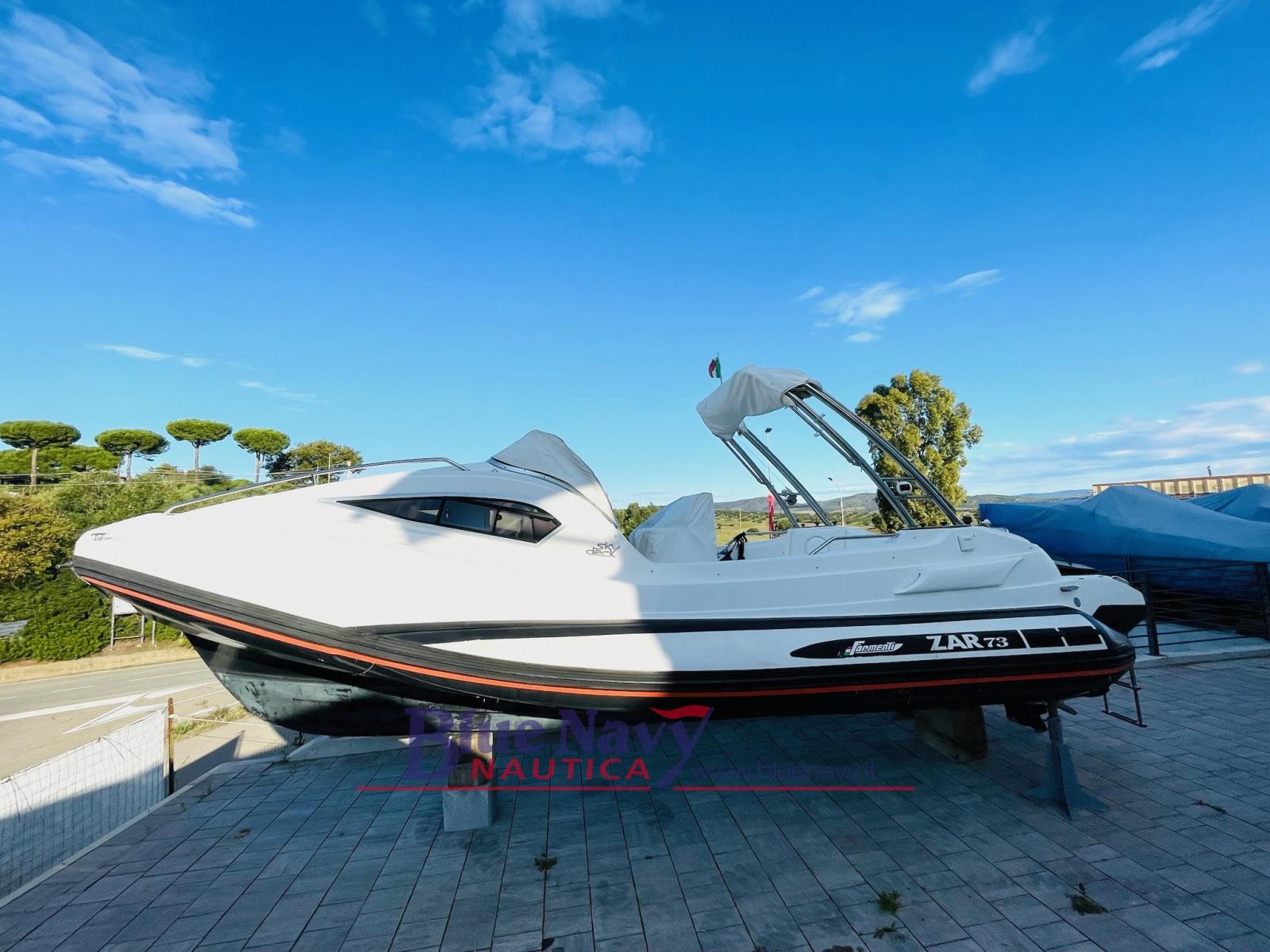 zar formenti 73 skydeck limited + 220cv v6 mercruiser