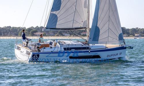 Dufour yachts dufour 37