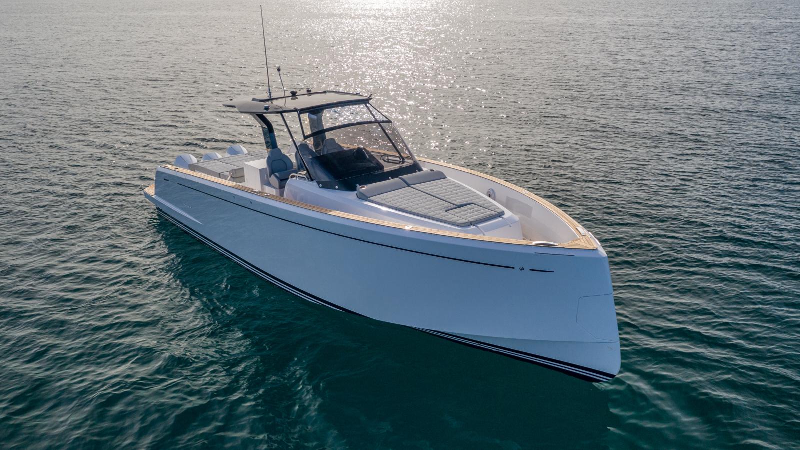 pardo yachts 38 hors-bord