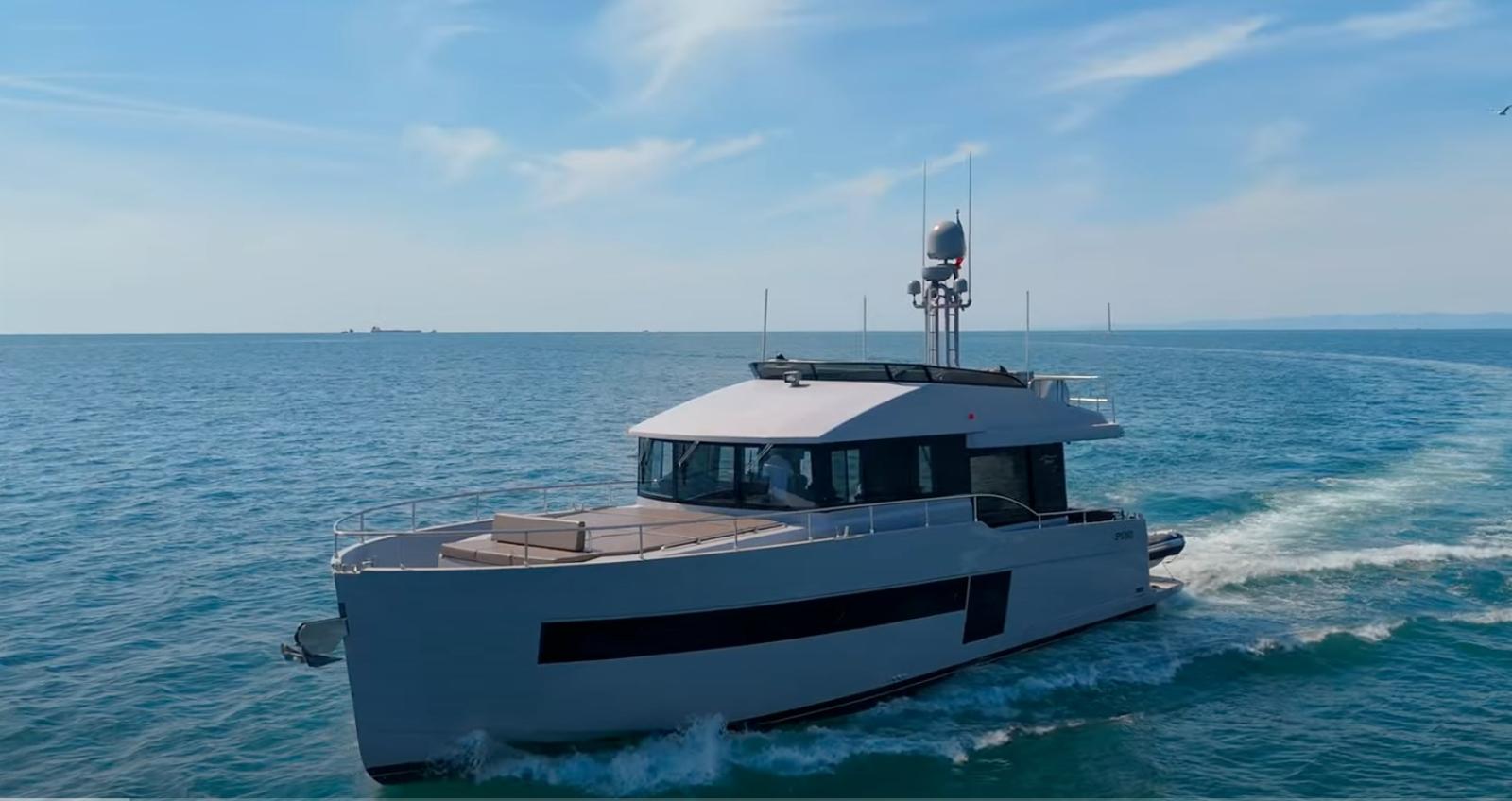 sundeck yachts 550