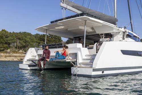 Fountaine pajot aura 51