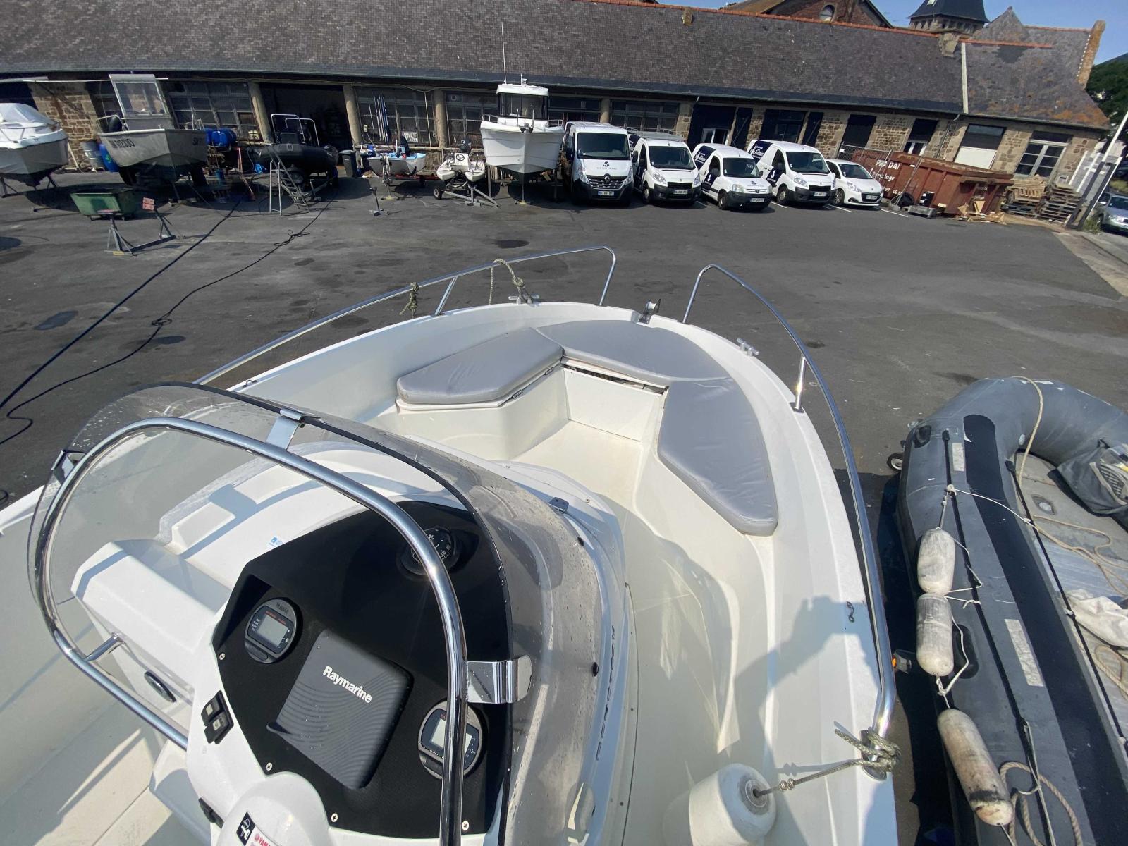beneteau Flyer 550 open