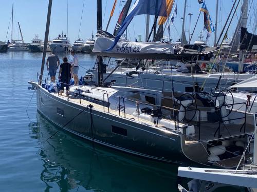 Beneteau first 44