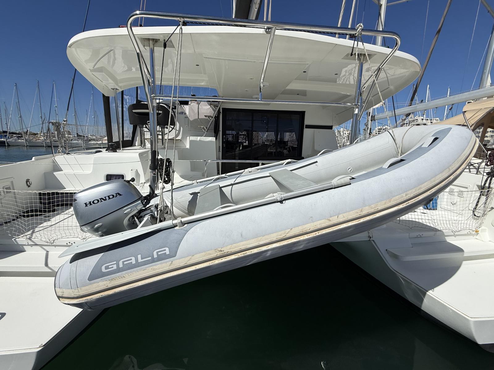 lagoon 42