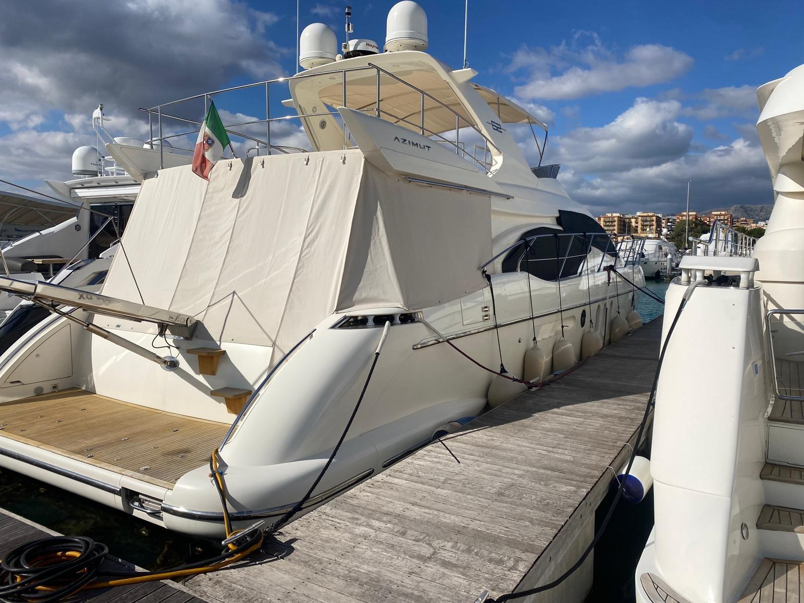 azimut 62