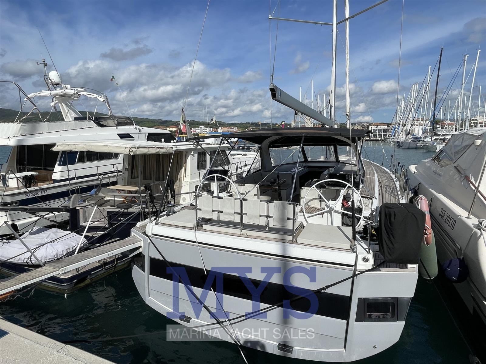 beneteau Oceanis yacht 62