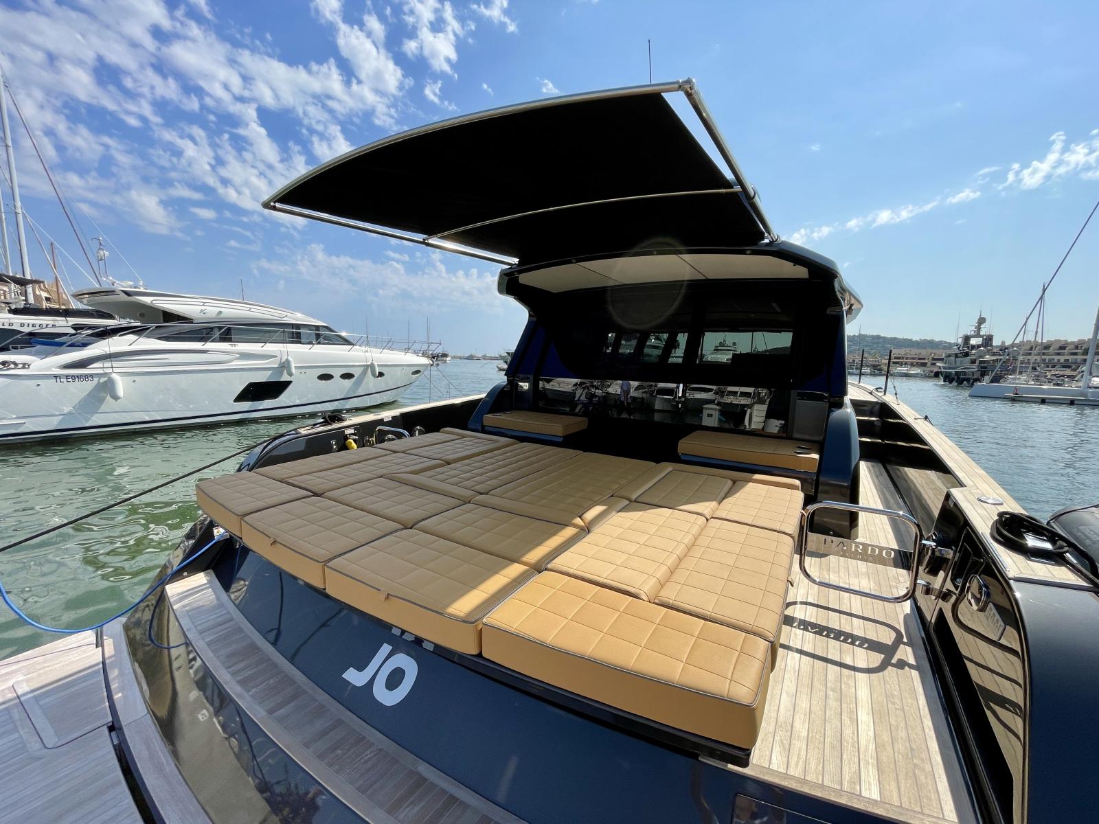 pardo 52gt