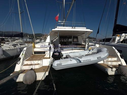 Bavaria yachts nautitech 46 fly