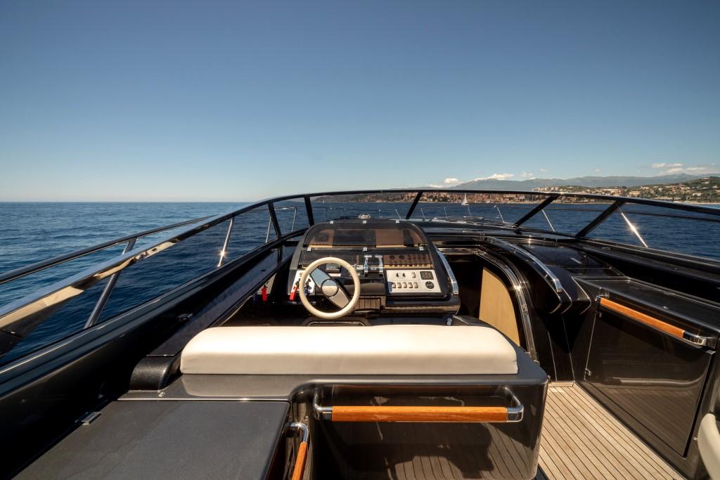 riva Rivale 52