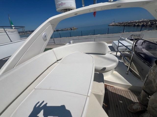 azimut 50 flybridge