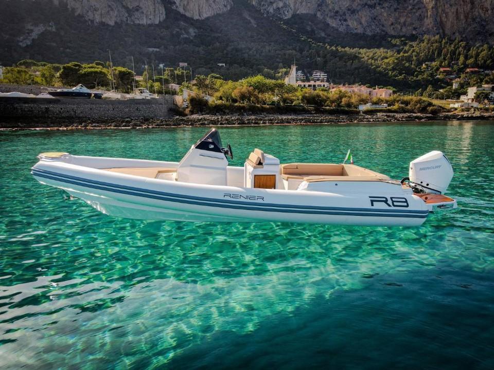renier R8 tourer