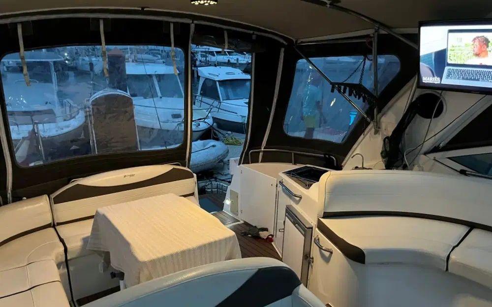 cruisers yachts Cruisers yachts 330 express