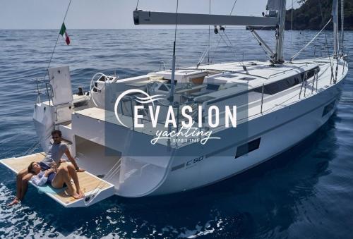 Bavaria yachts c50 style