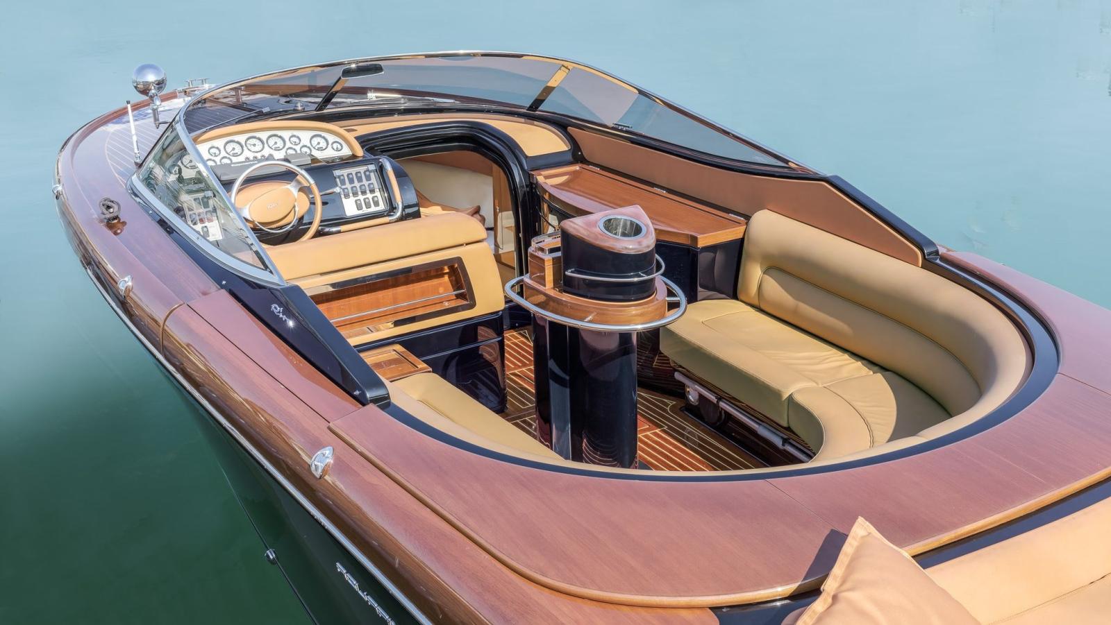 riva 33 aquariva cento