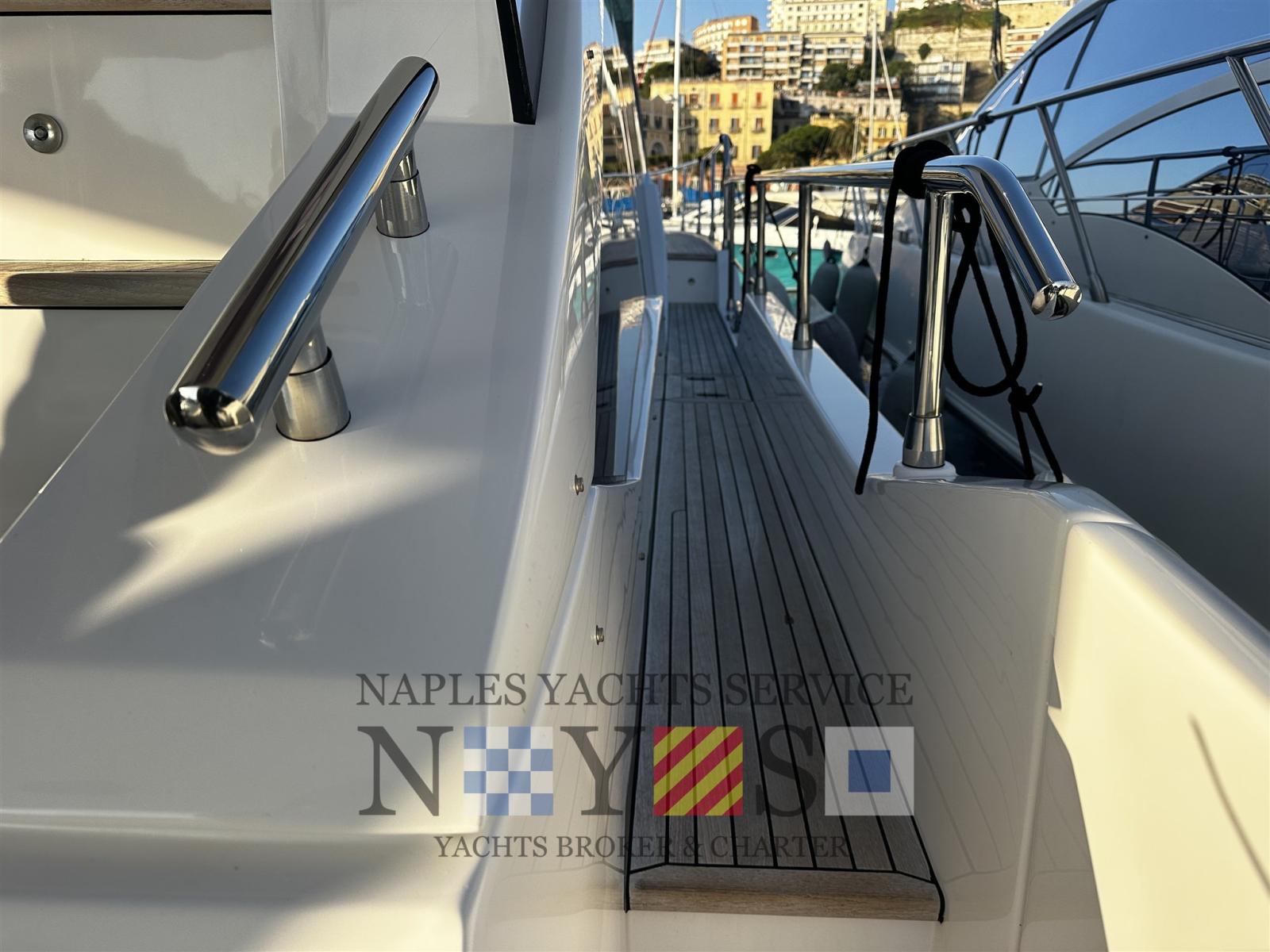 azimut 60 flybridge