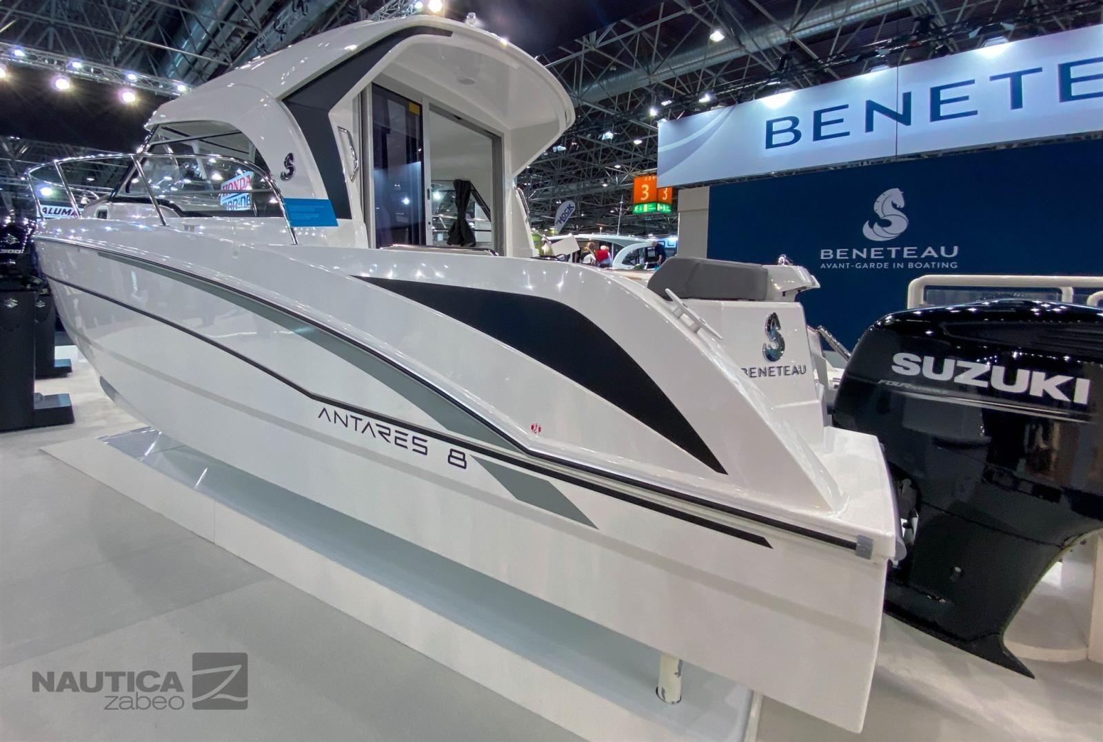 beneteau Antares 8 cruising